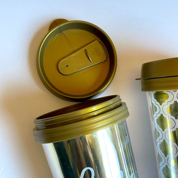 Christmas Insulated Cups w/ Covers Set of 5 Gold & White - Picture 3 of 4